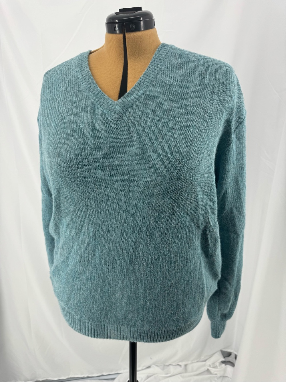 Classic Women's Baby Alpaca V-Neck Sweater in Teal 0355